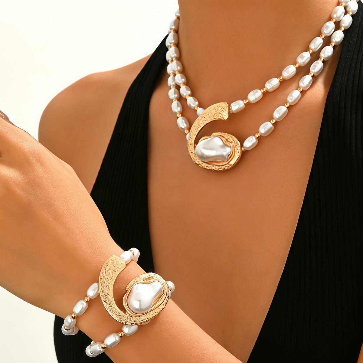 Elegant Baroque Pearl Necklace Set