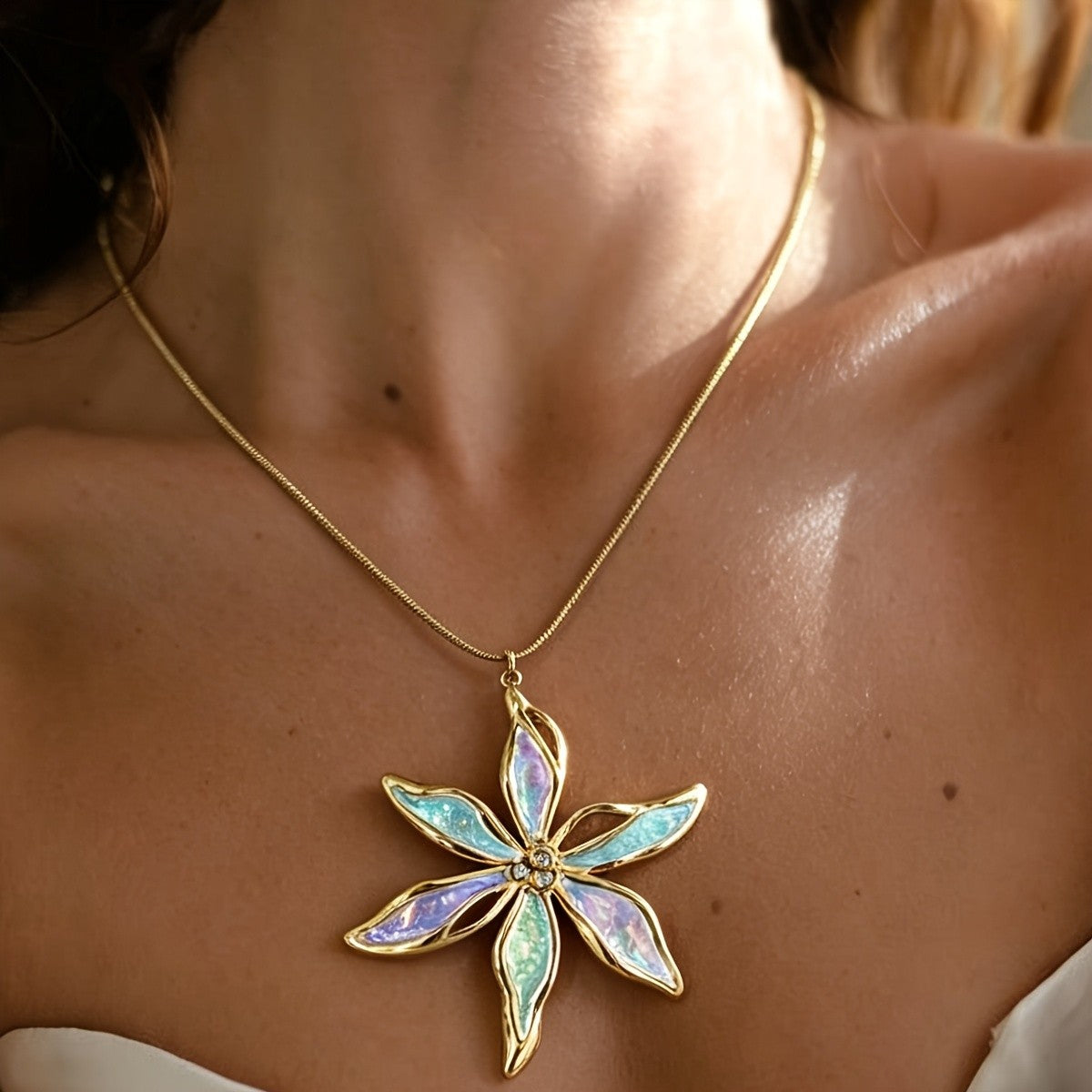 Elegant Iridescent Floral Necklace