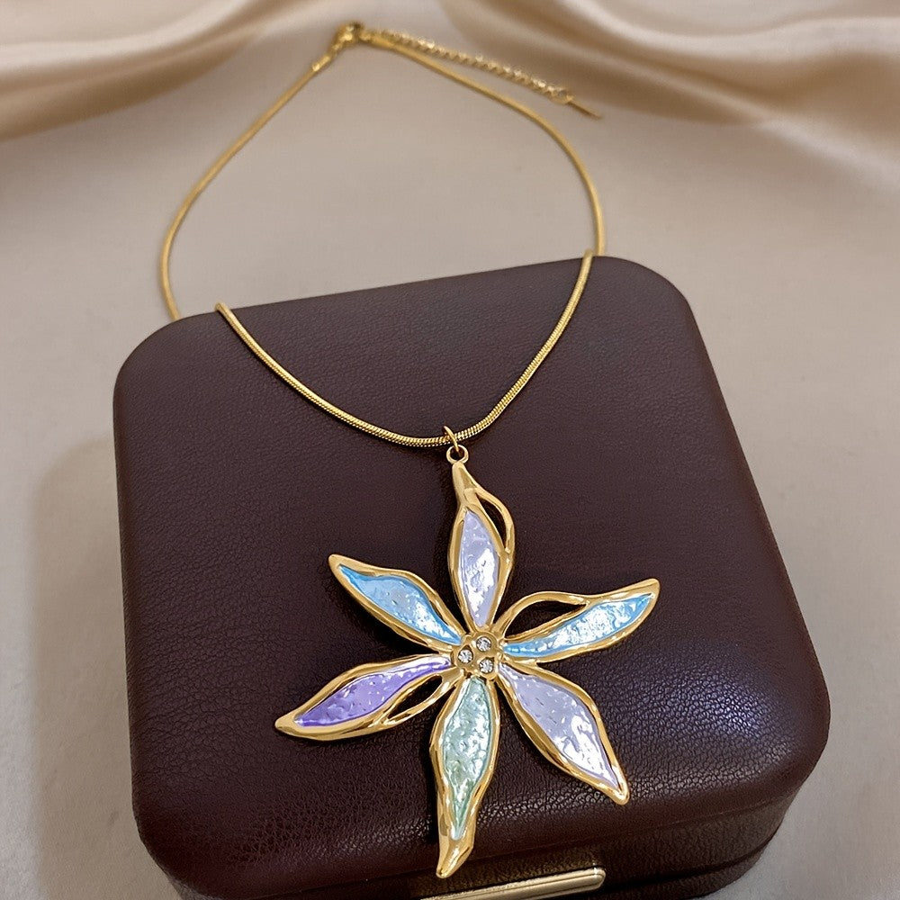 Elegant Iridescent Floral Necklace