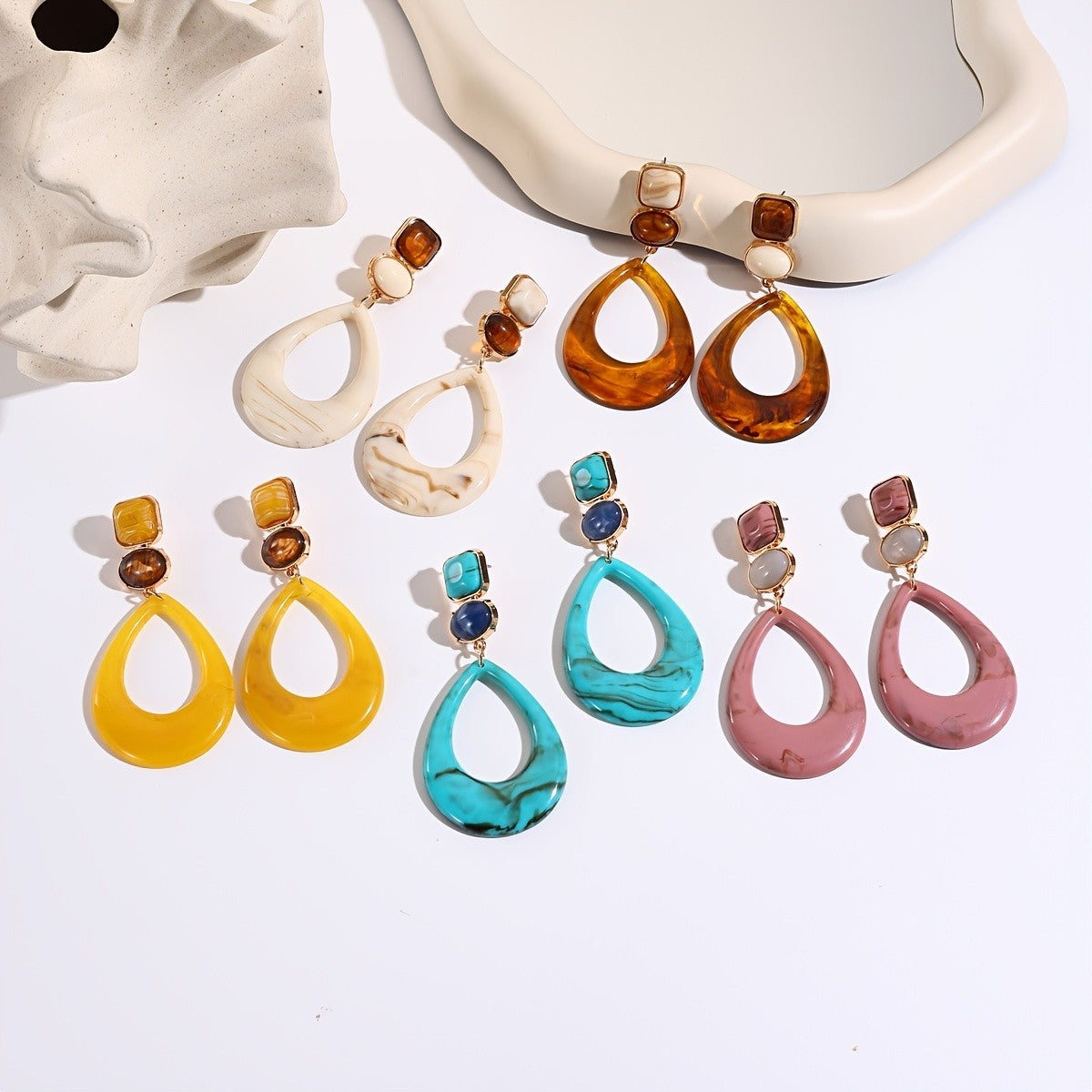 Elegant Amber Teardrop Dangle Earrings