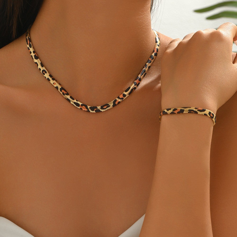 Edgy Leopard Print Choker Necklace