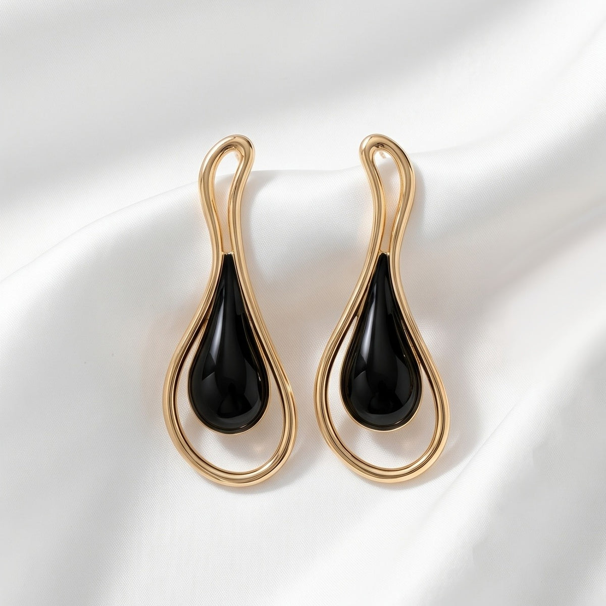 Elegant Green Teardrop Loop Earrings