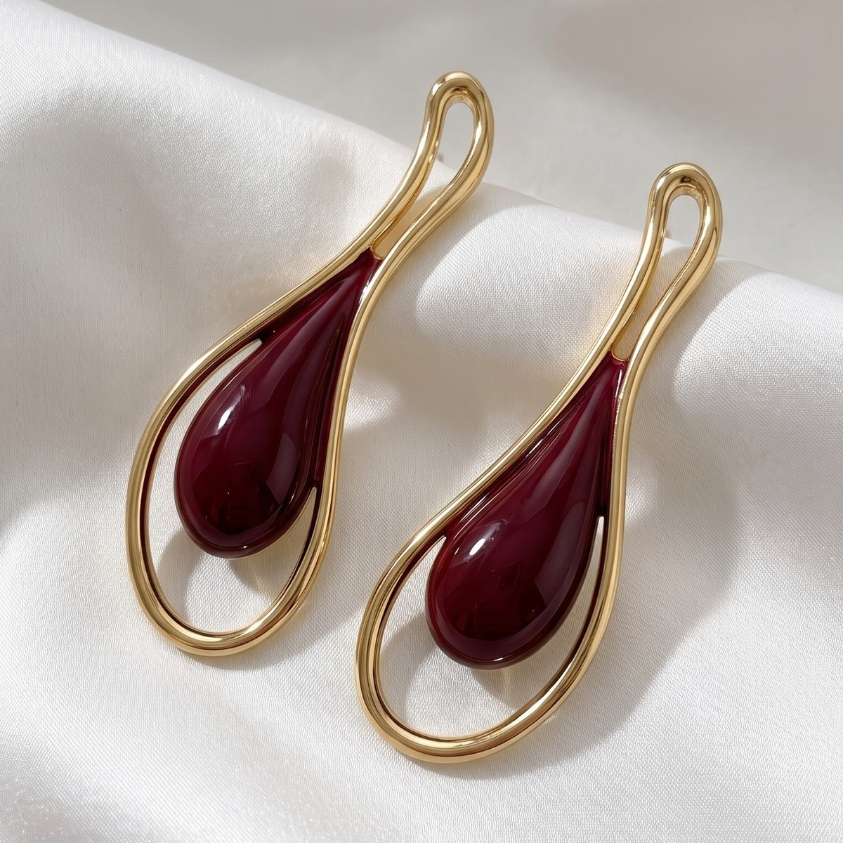Elegant Green Teardrop Loop Earrings