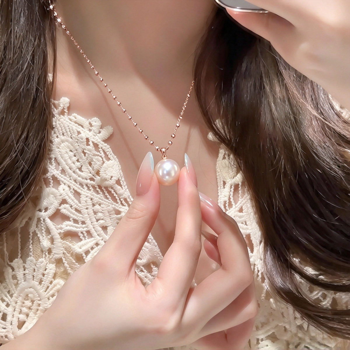 Dainty Classic Faux Pearl Pendant Necklace