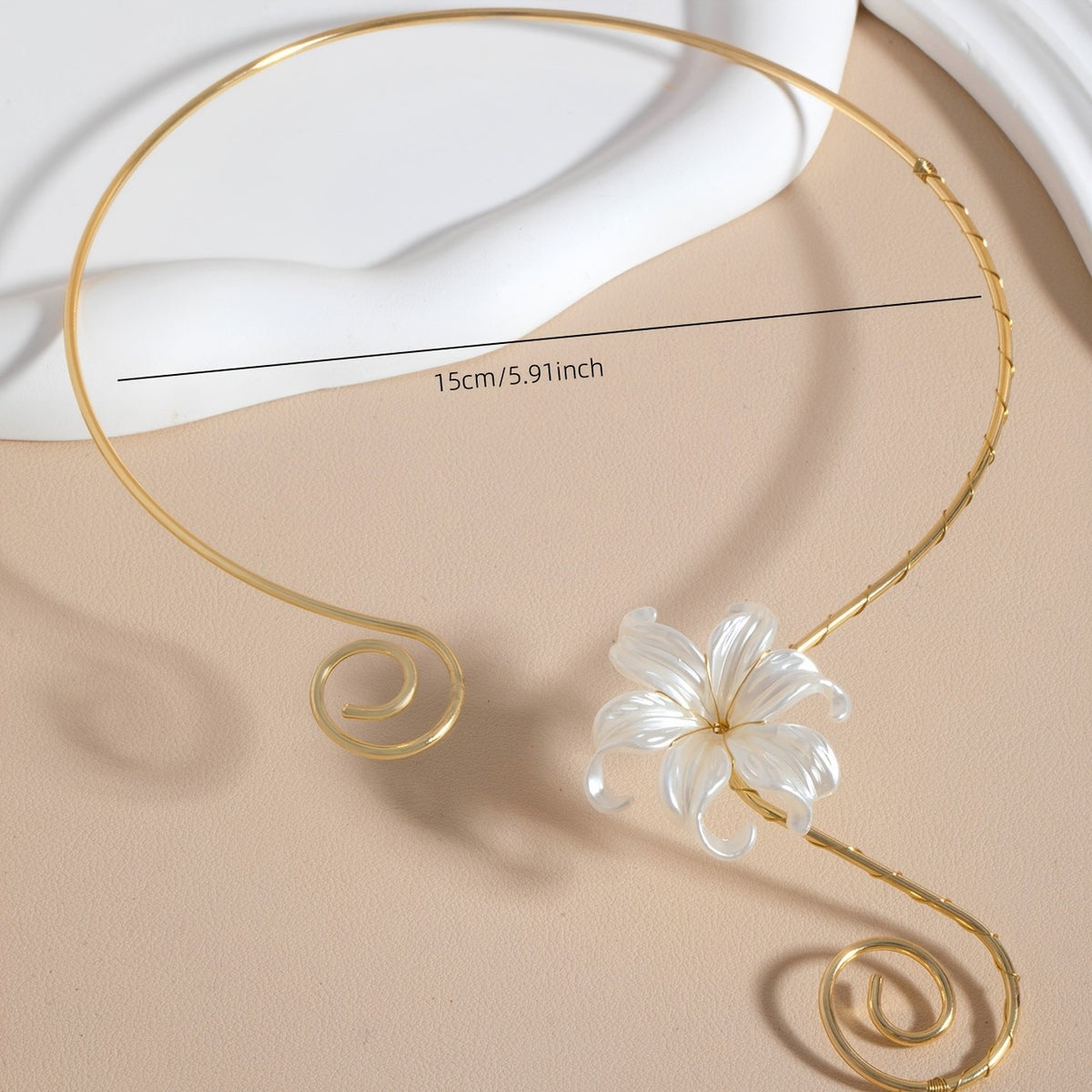 Romantic Floral Spiral Collar Necklace