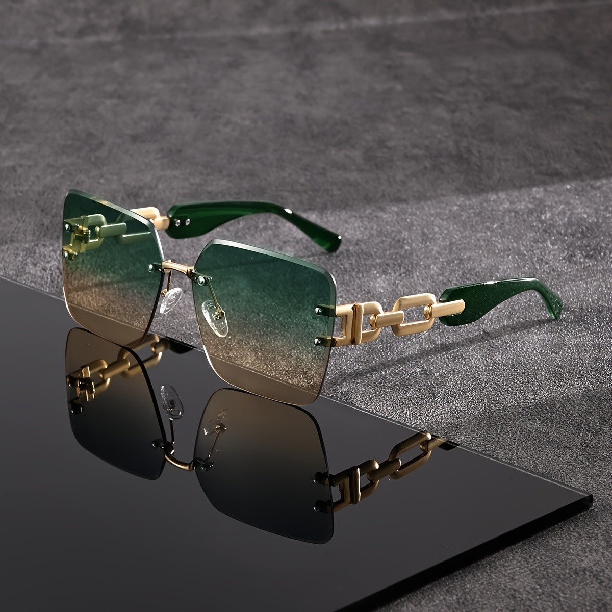 Classy Chain Link Square Sunglasses