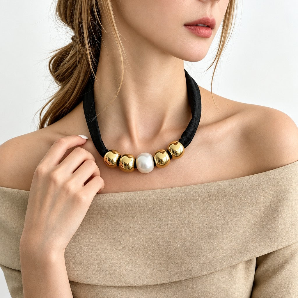 Vintage Leopard Print Pearl Choker Necklace