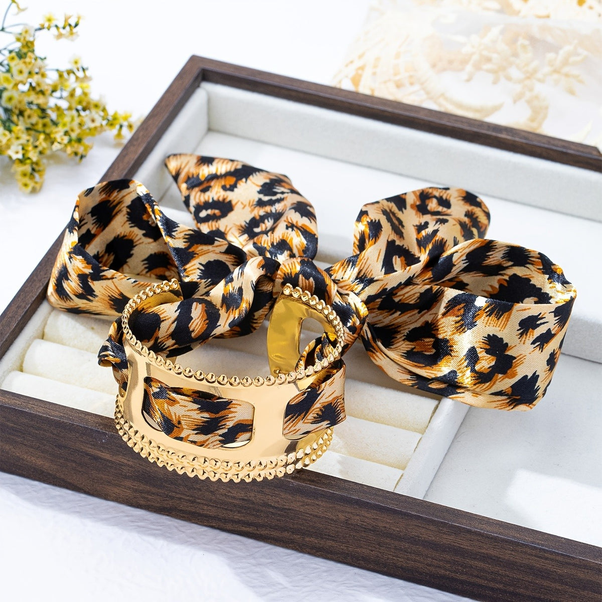 14k Vintage Leopard Print Bow Bracelet
