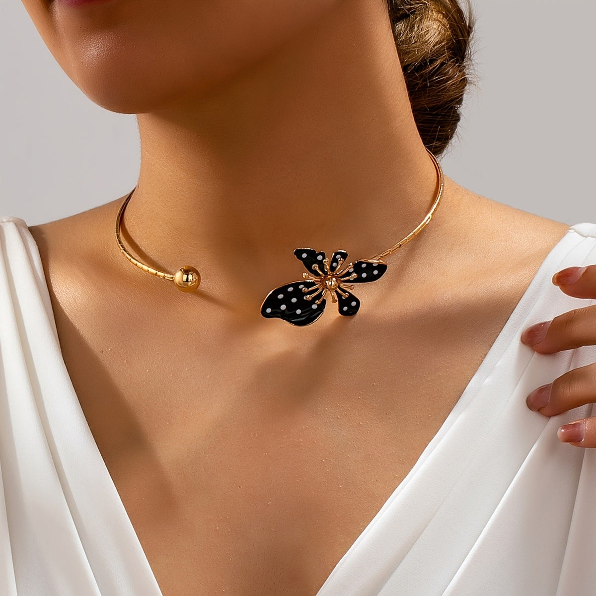 Elegant Black Polka Dot Flower Collar Necklace