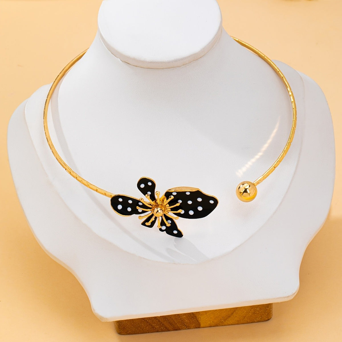 Elegant Black Polka Dot Flower Collar Necklace