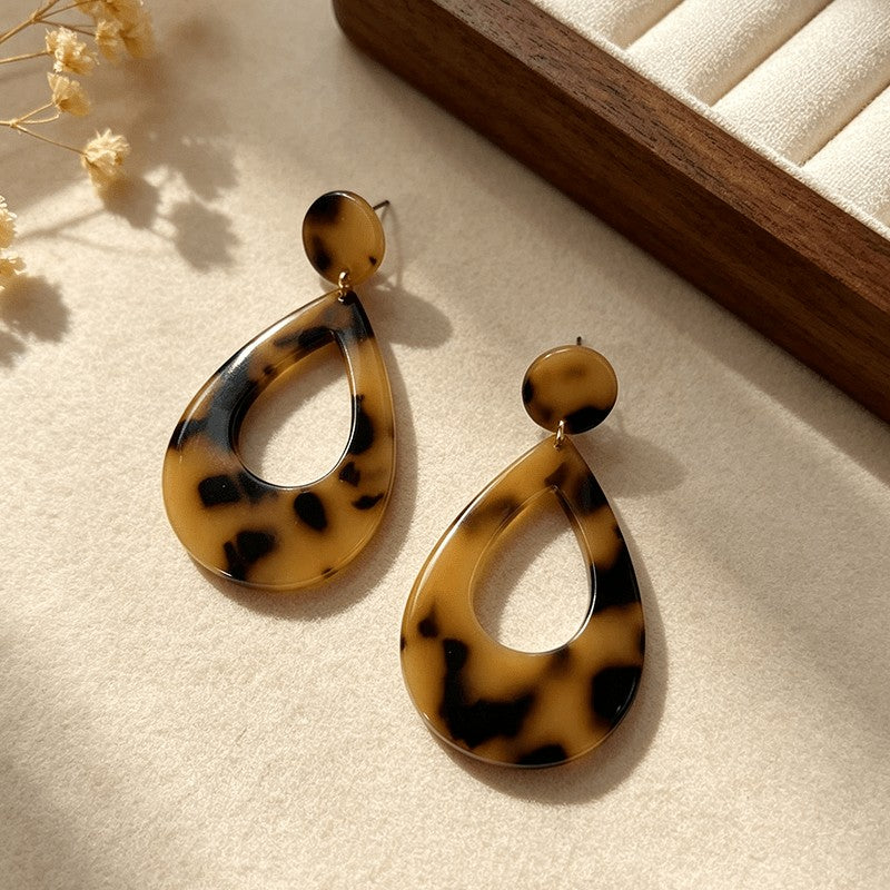 Vintage Leopard Print Hollow Teardrop Earrings