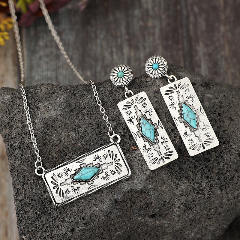 Boho Vintage Turquoise Necklace & Earring Set