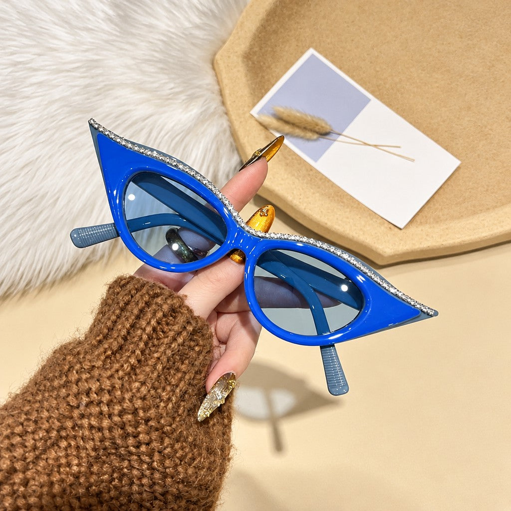 Classy Rhinestone Winged Cat Eye Sunglasses