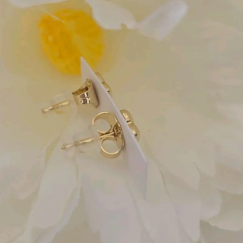 14k Dainty Puffed Heart Stud Earrings