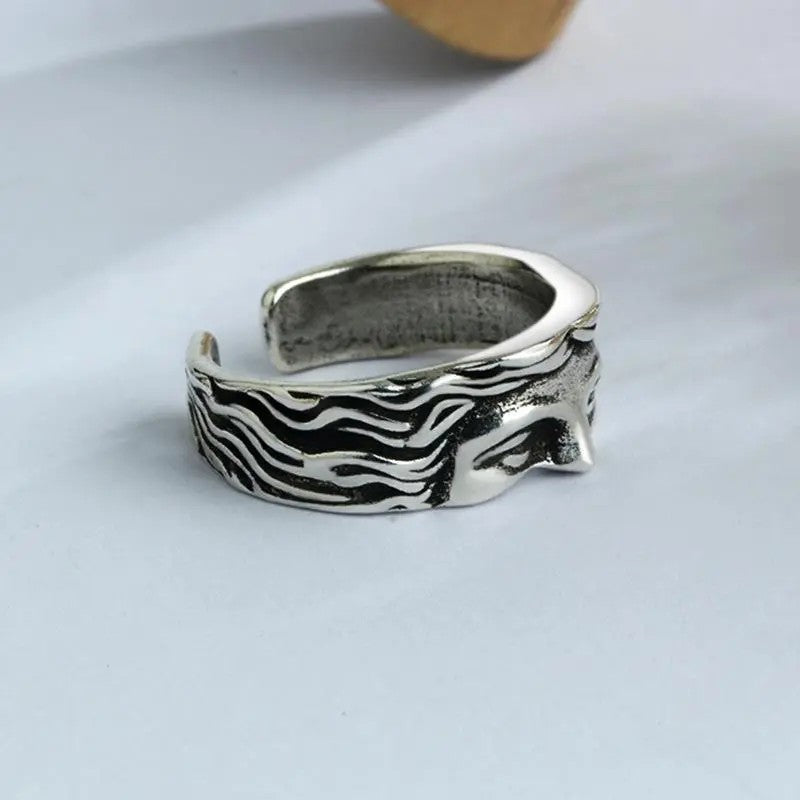 Classy Venus Face Ring