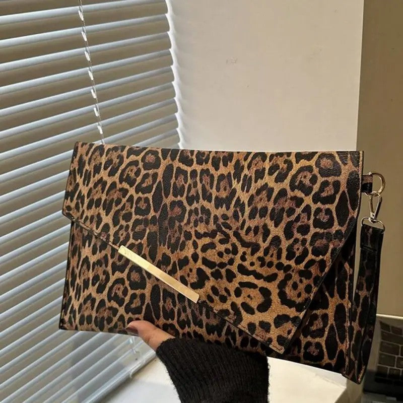 Classy Leopard Print Envelope Clutch