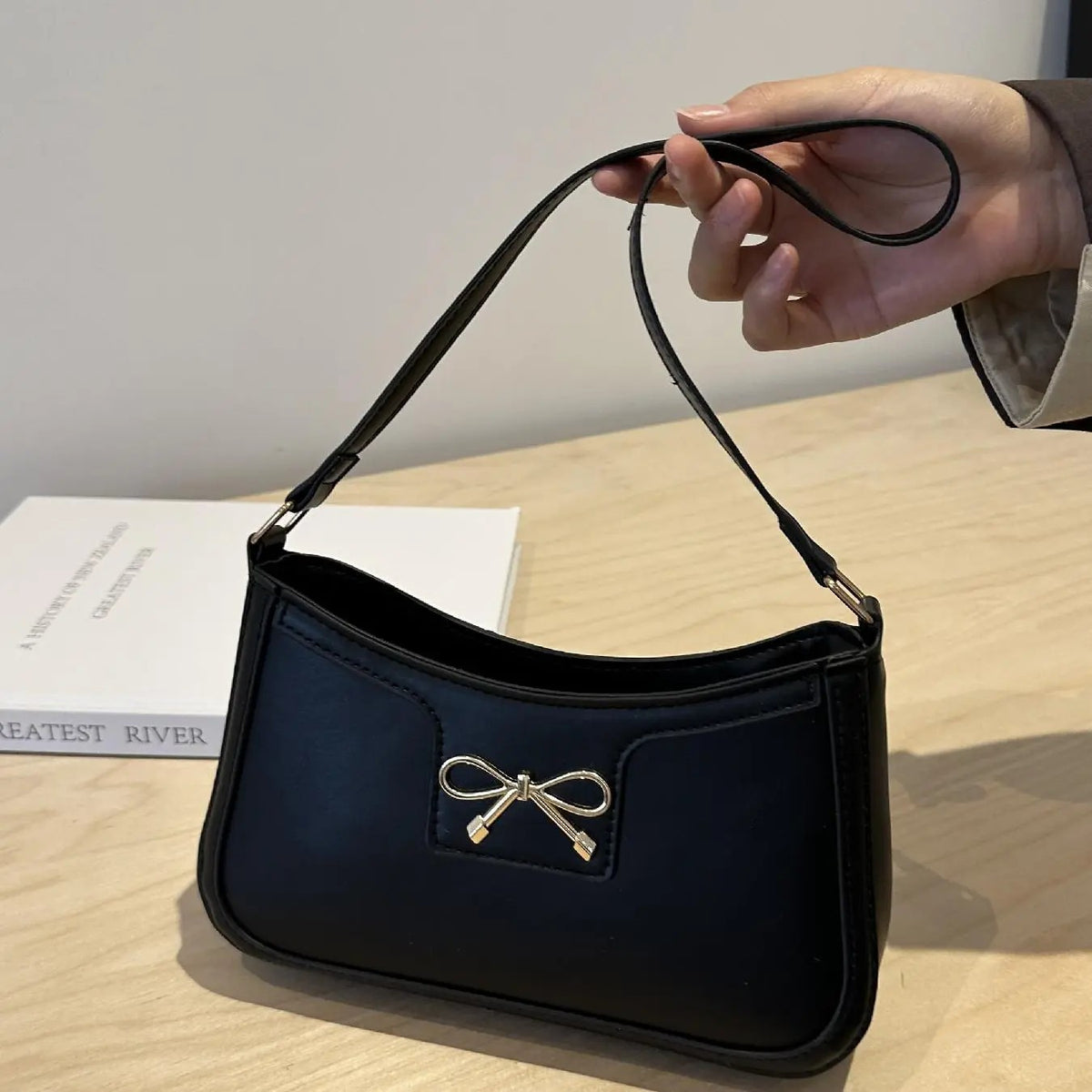 Classy Bow Accent Shoulder Bag