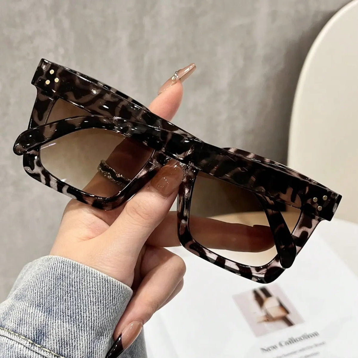 Classy Leopard Square Sunglasses
