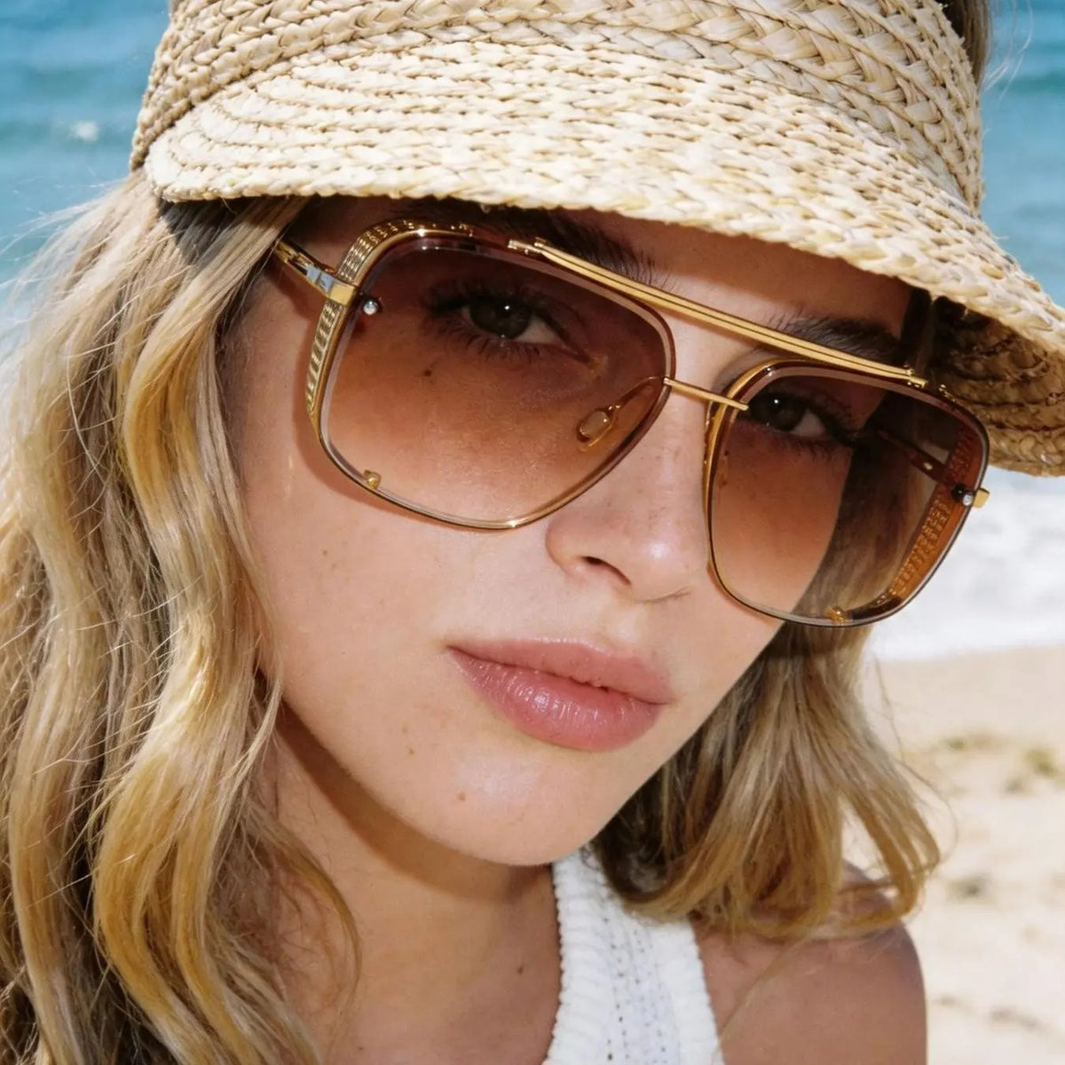 Classy Gradient Aviator Sunglasses
