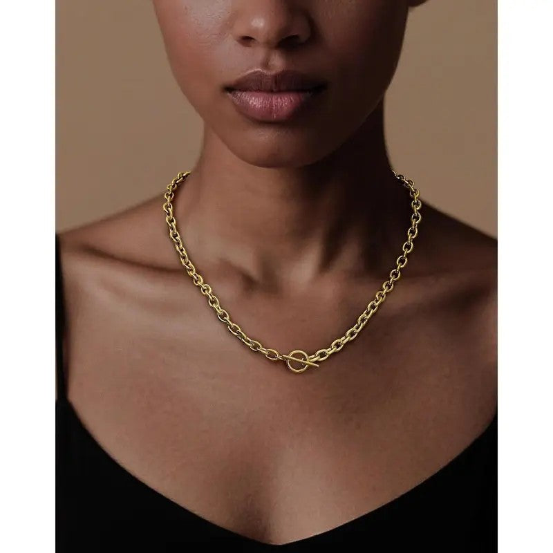 Classy Chunky Paperclip Toggle Necklace