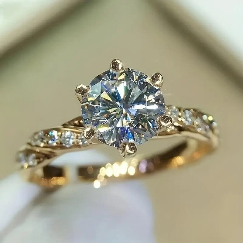 Elegant Round Zircon Solitaire Ring