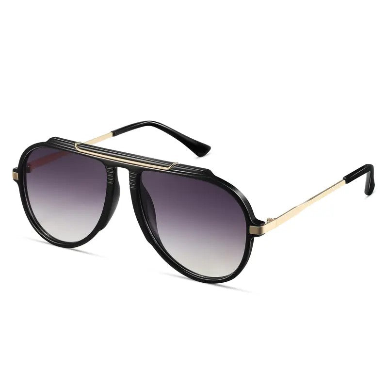 Classy Tortoiseshell Aviator Sunglasses