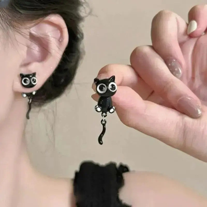Dainty 3D Black Cat Stud Earrings