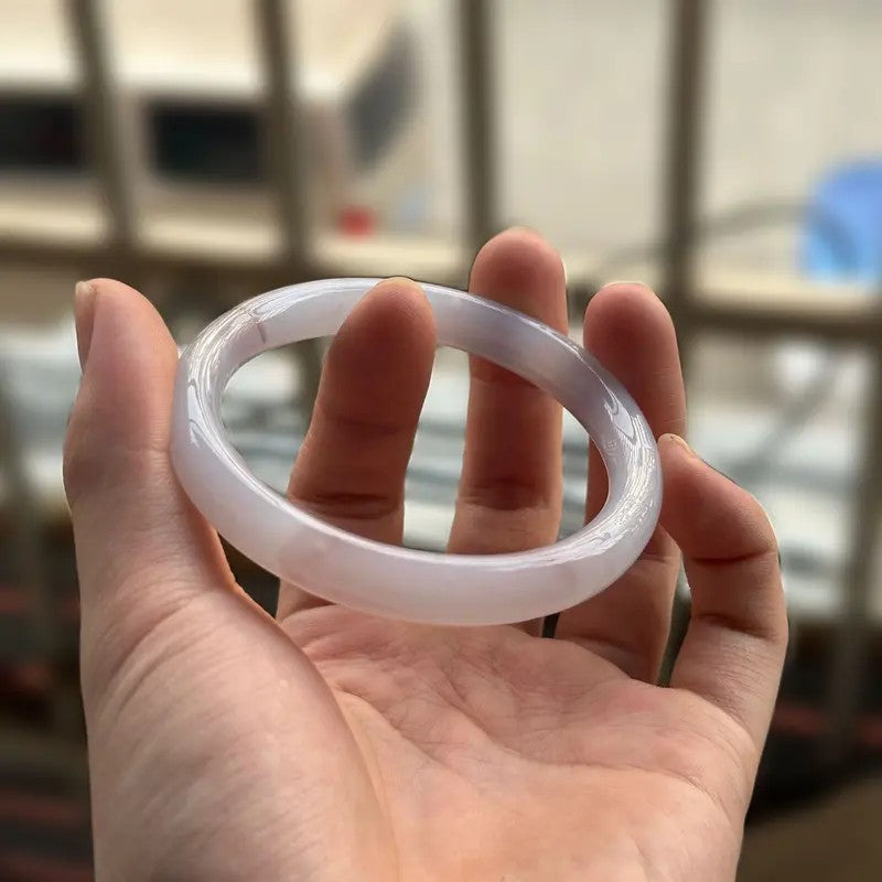 Elegant Green Agate Bangle