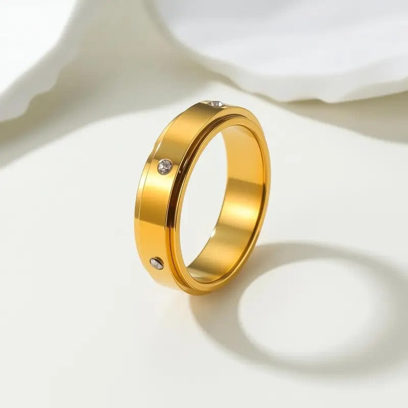 18k Classy CZ Spinner Ring