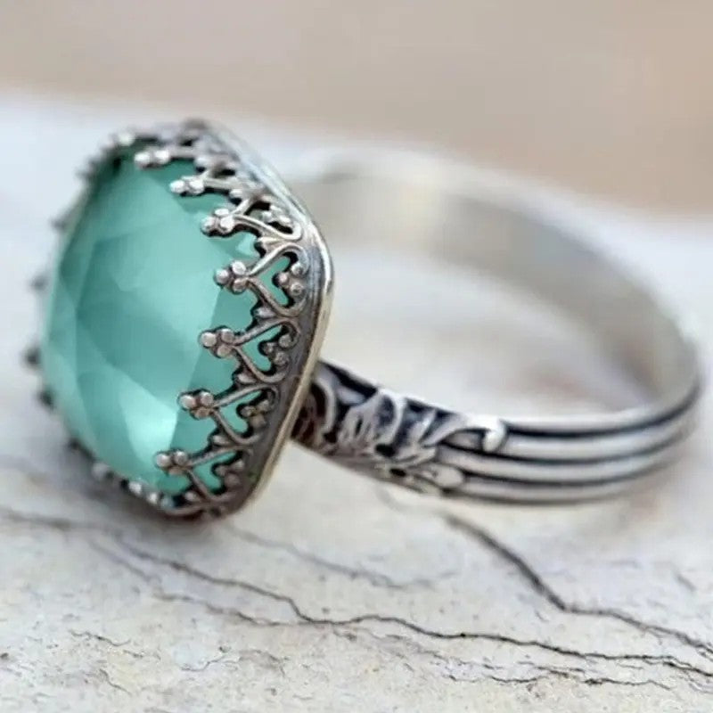 Elegant Vintage Teal Statement Ring
