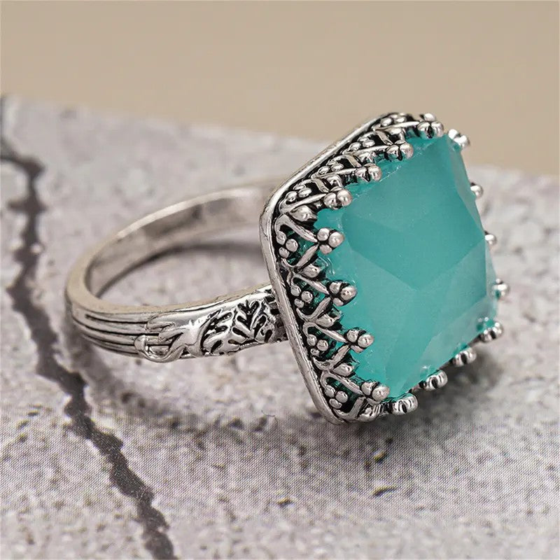 Elegant Vintage Teal Statement Ring