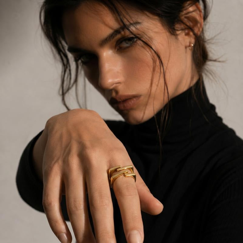 Double Layered Geometric Ring