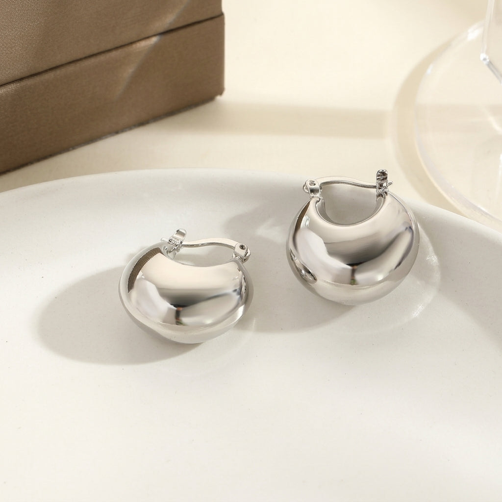 18k Elegant Crescent Hoop Earrings