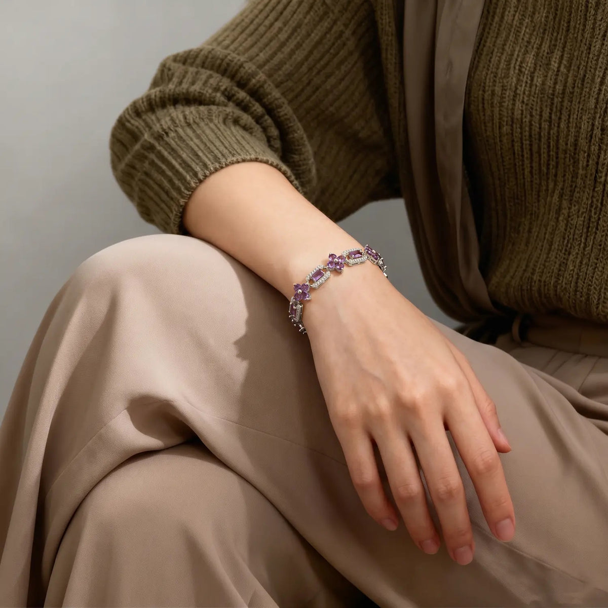 14k Elegant Purple Four-Leaf Clover Bracelet