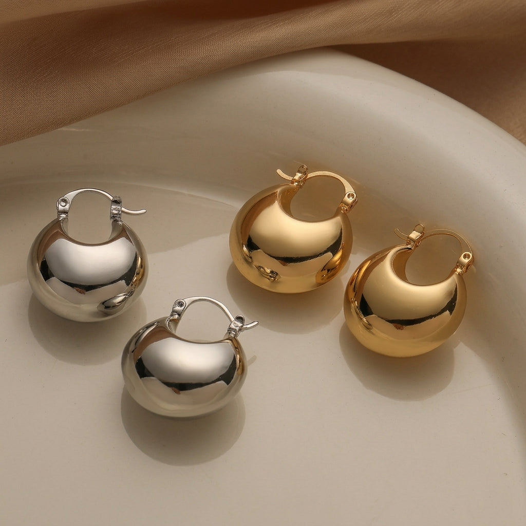 18k Elegant Crescent Hoop Earrings