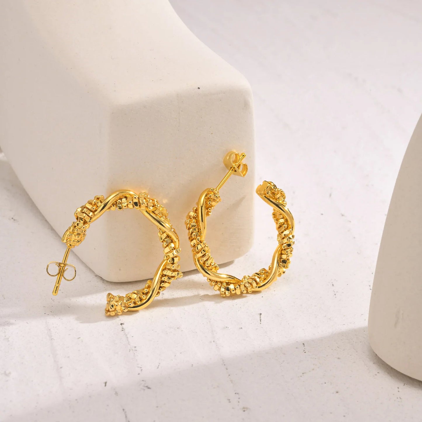 14k Dainty Textured Spiral Hoop Earrings - Veinci