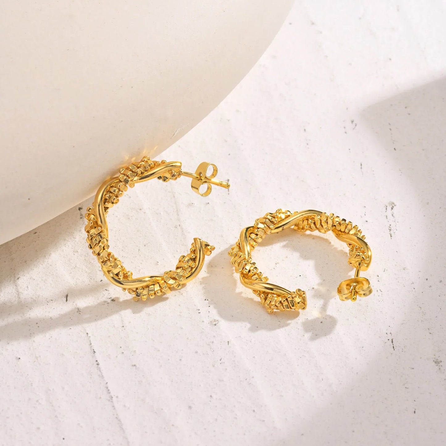 14k Dainty Textured Spiral Hoop Earrings - Veinci