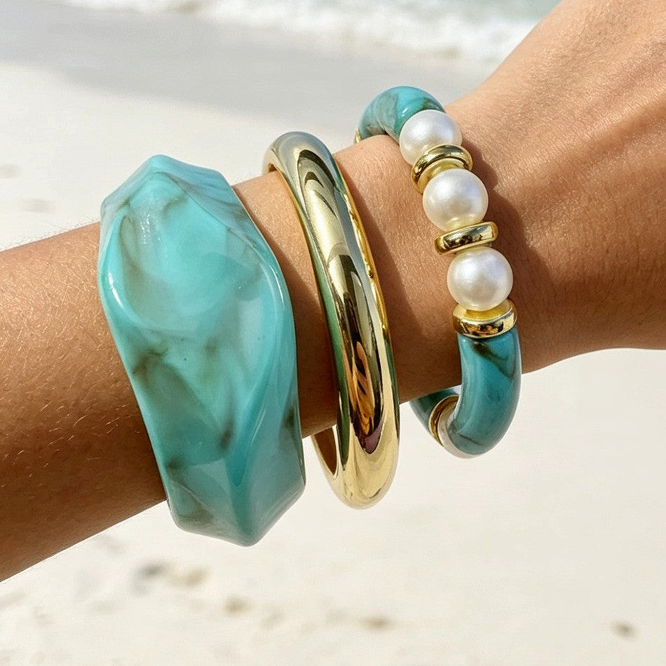 Classy Turquoise & Black Resin Bangle Set