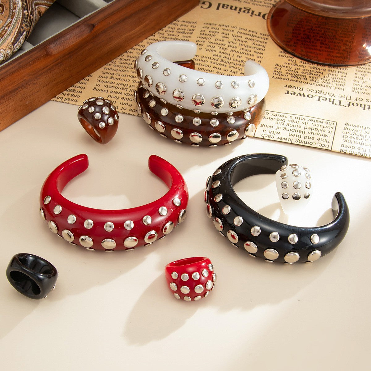 Classy Vintage Studded Resin Bangle & Ring Set