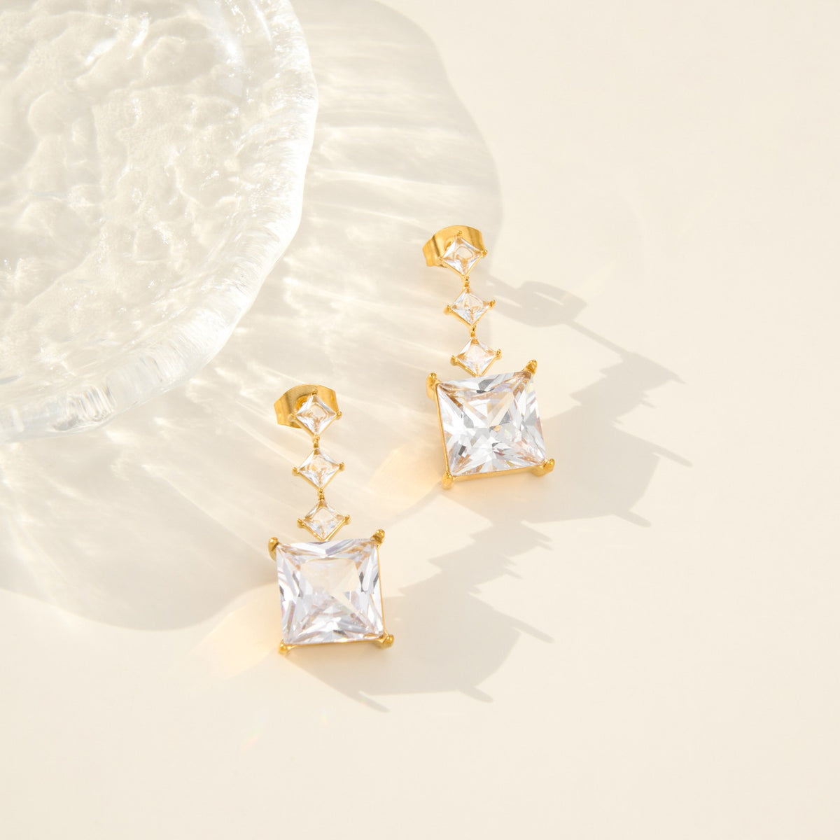 18k Dainty Square Zirconia Drop Earrings