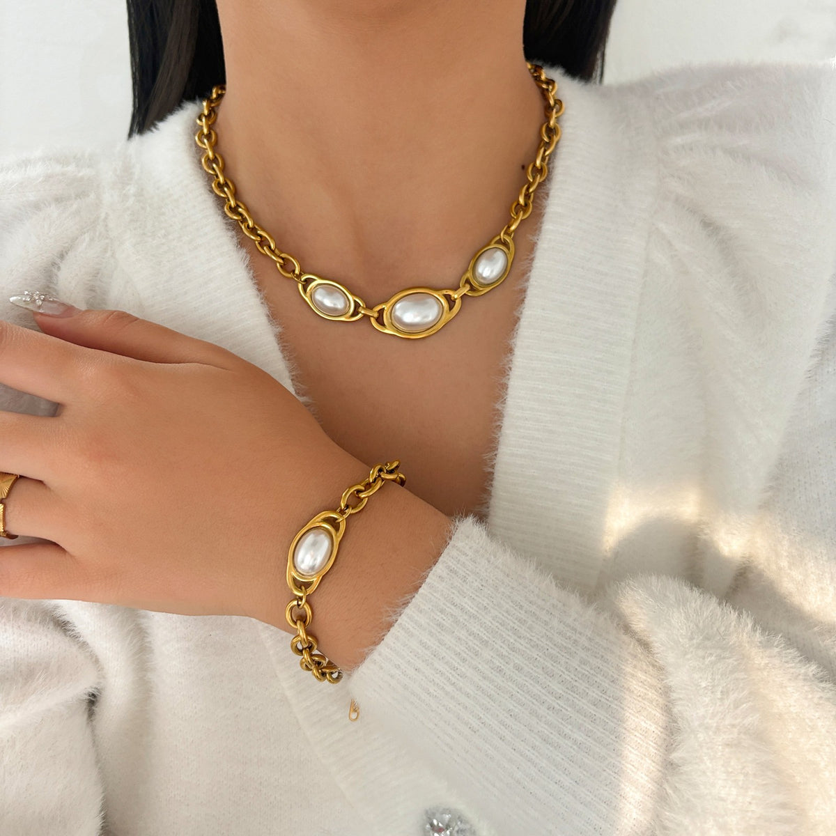 Vintage Faux Pearl Oval Link Necklace & Bracelet Set