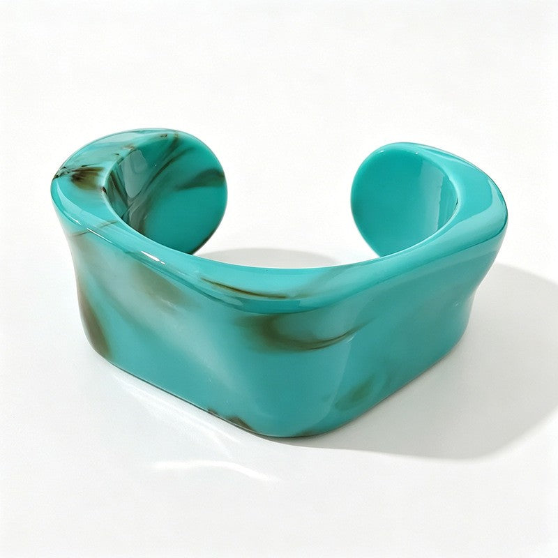 Classy Multicolor Resin Bangle Set