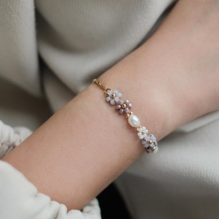 Dainty Floral Faux Pearl Bracelet