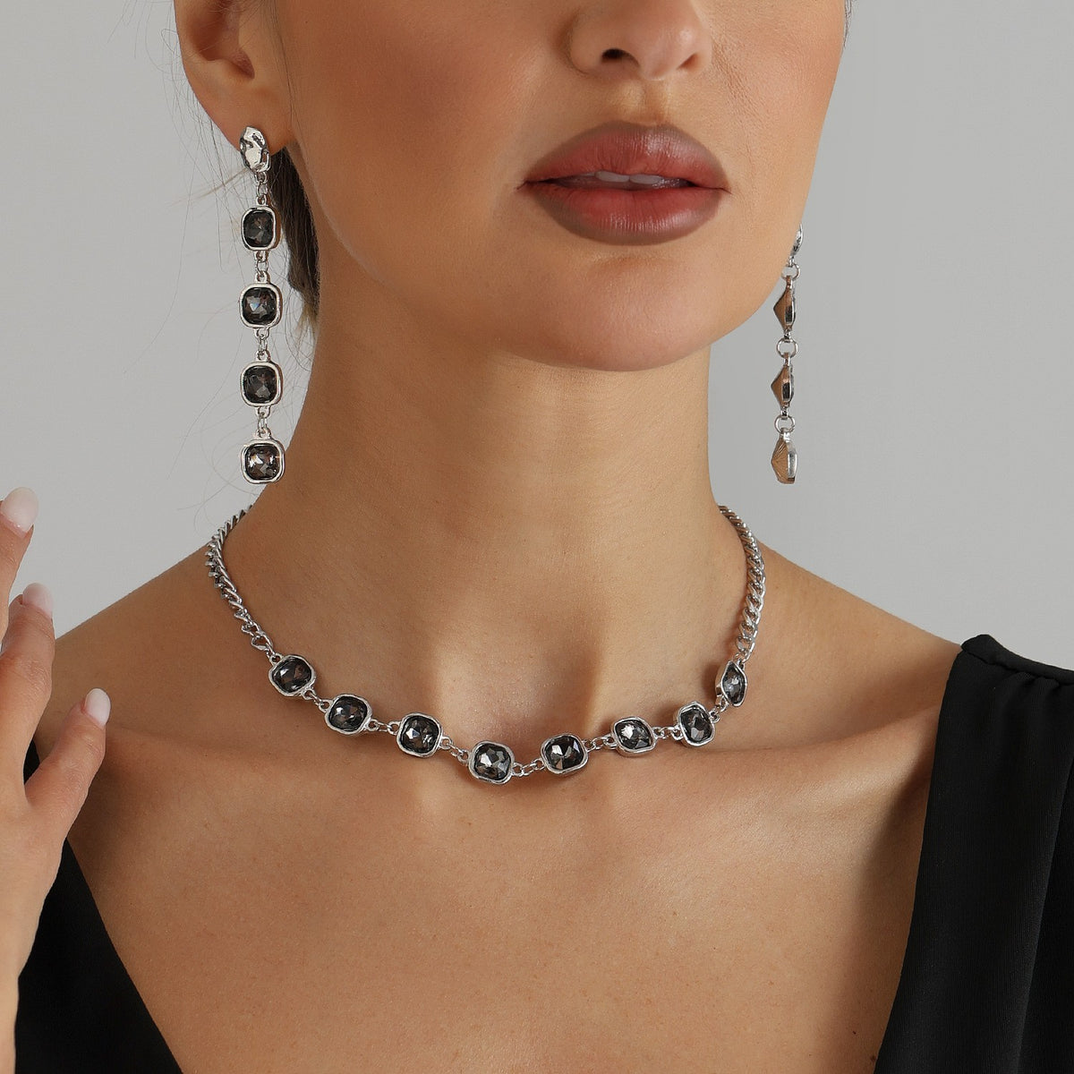 Classy Black Square Gem Necklace, Bracelet & Earring Set