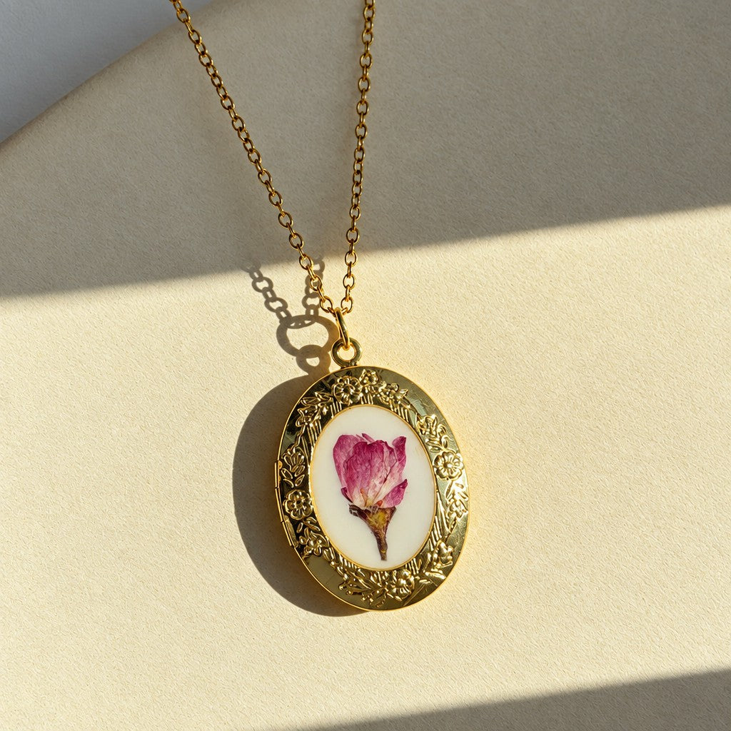 Romantic Pressed Flower Heart Locket Necklace