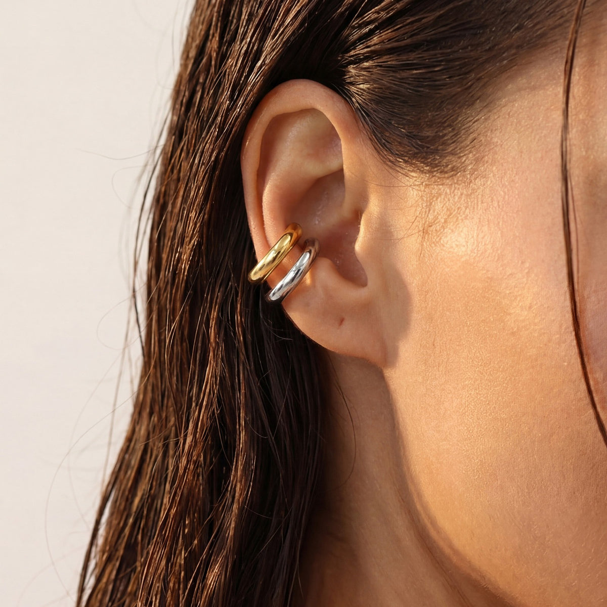 18k Classy Two Tone Double Band Ear Cuff