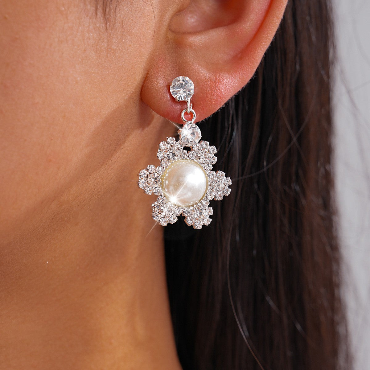 Romantic Pearl Flower Necklace & Earring Set