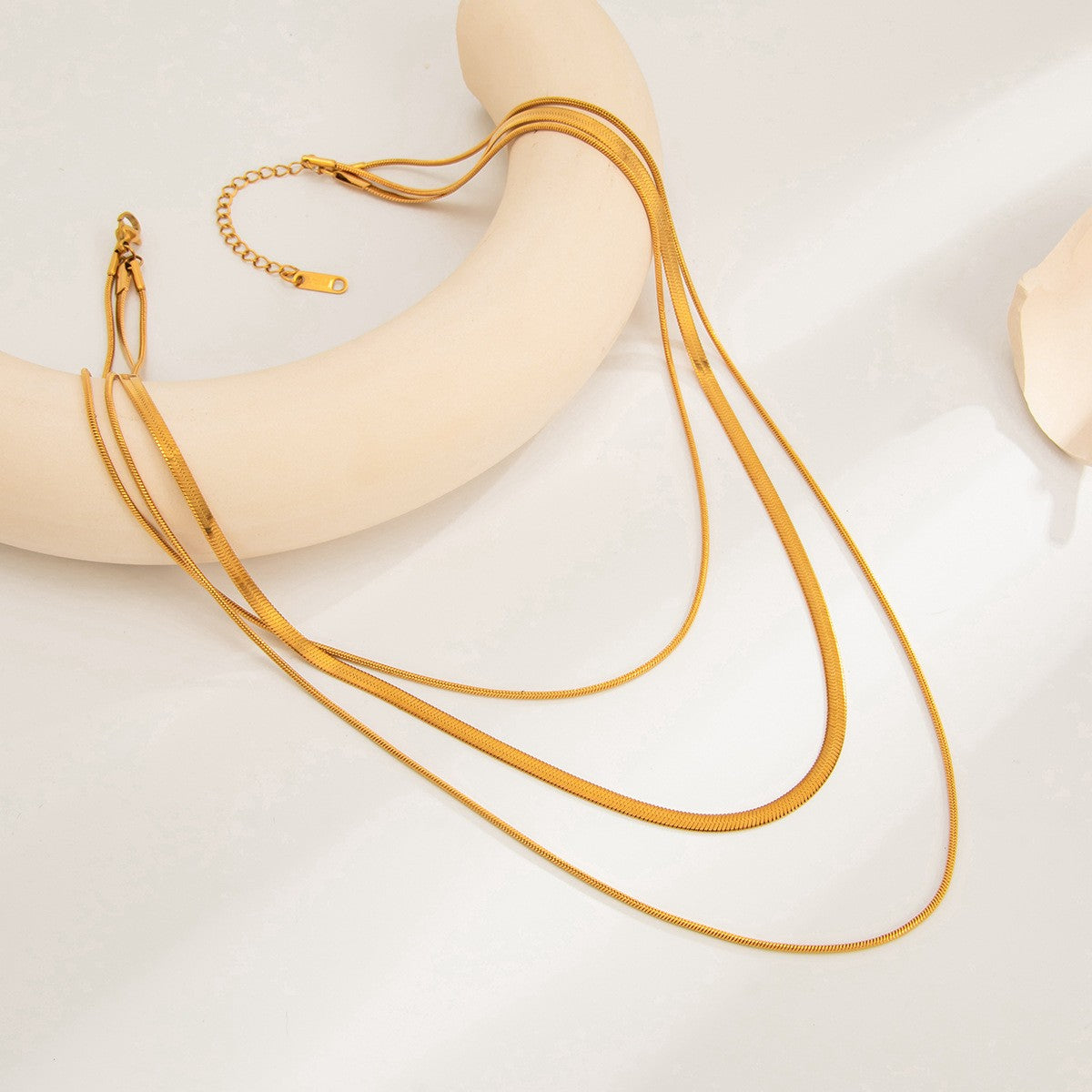 Classy Layered Snake & Figaro Chain Necklace