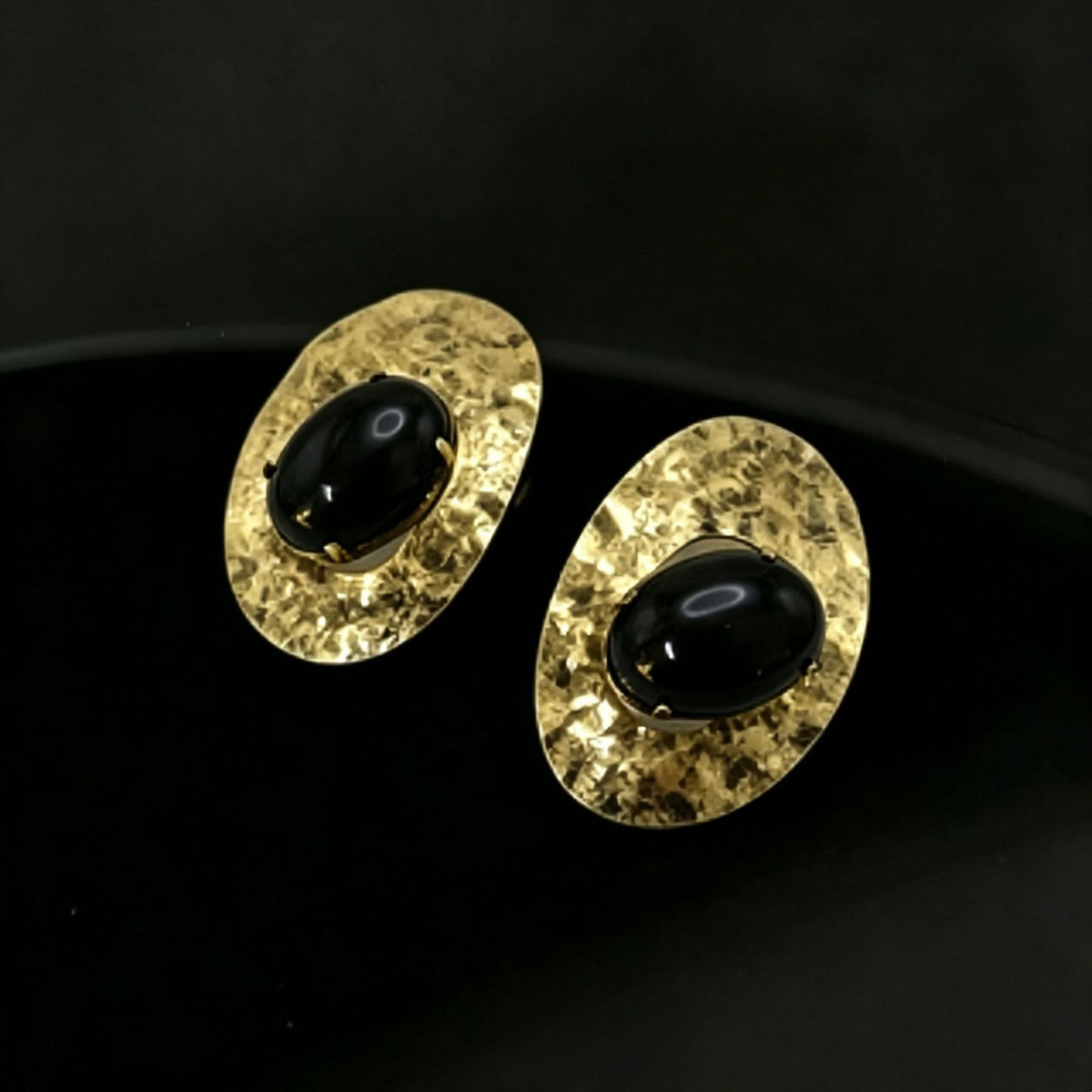 Classy Hammered Oval Black Stone Earrings