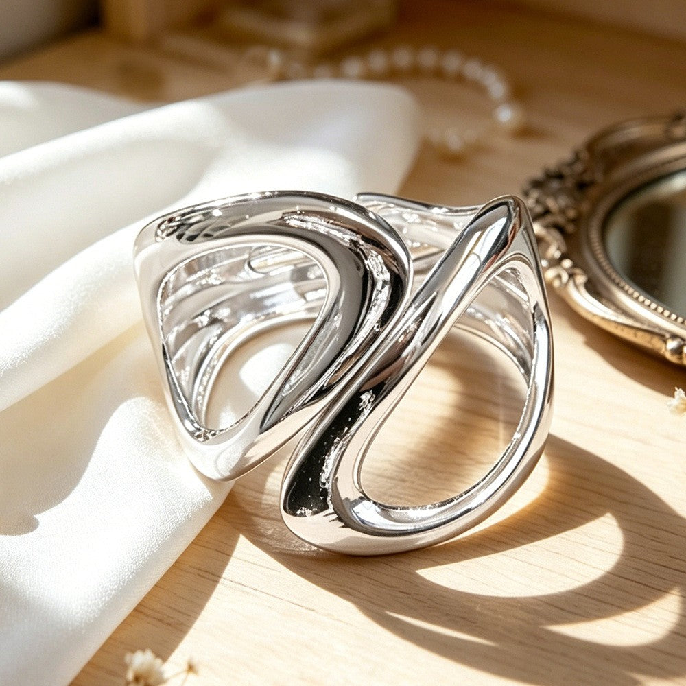 Classy Sculptural Wave Open Bangle